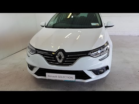 211G1164 - 2021 Renault Megane ICONIC BLUE DCI 115 MY1 23,950