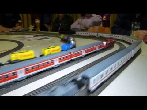 31. Stummi-Treff WN,  05 - BR 111 041-0 (Märklin 3660) mit Nahverkehrswagen