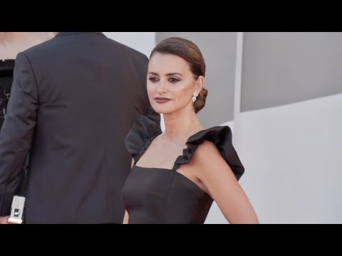 Penelope Cruz and more on the red carpet at the Venice Film Festival 2021