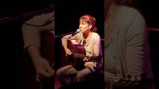 Kristin Hersh (Throwing Muses) sings &quot;Poor Wayfaring Stranger&quot; Live in concert February 9, 2020