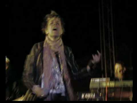 Laura Bono - M'innervosisci.AVI