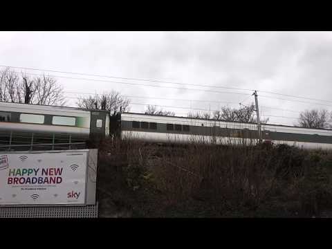 IE class 201 (207) + Mk3 Enterprise - Howth Road, Dublin