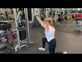 1 2 Kneeling Single Arm Lat Pulldown