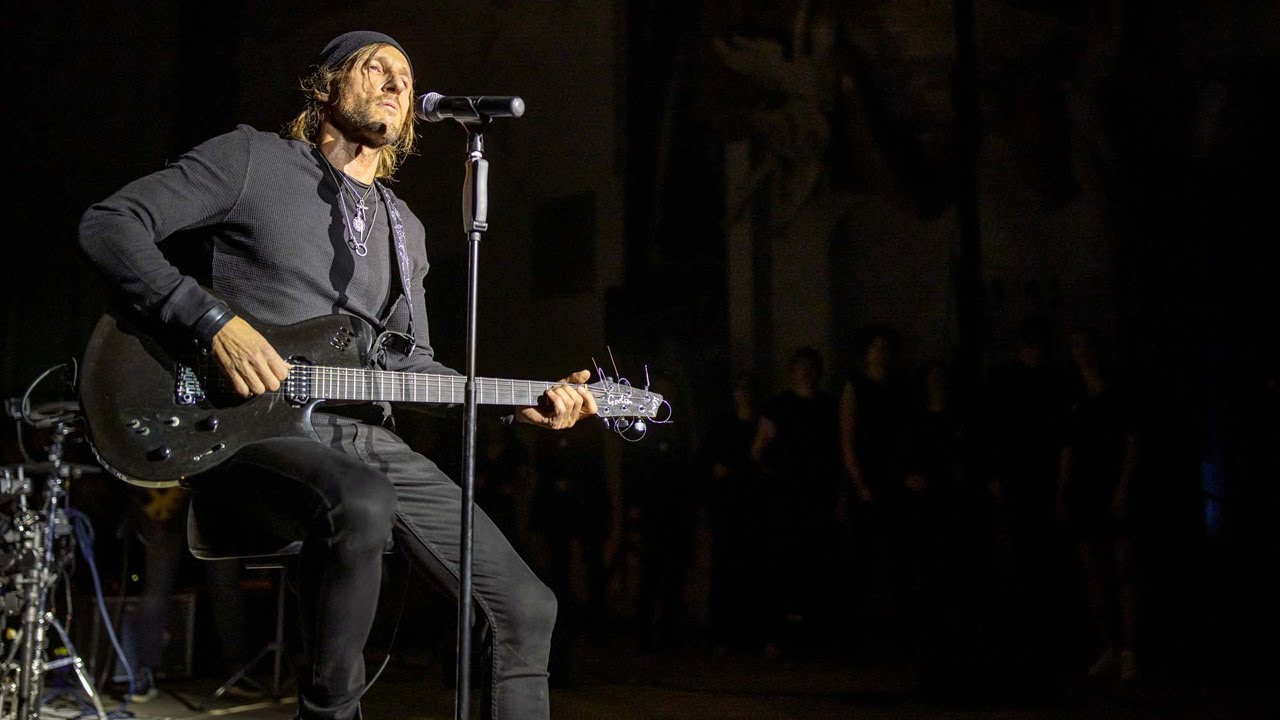 Grandma's Hands (feat. Sir Waldo Weathers)