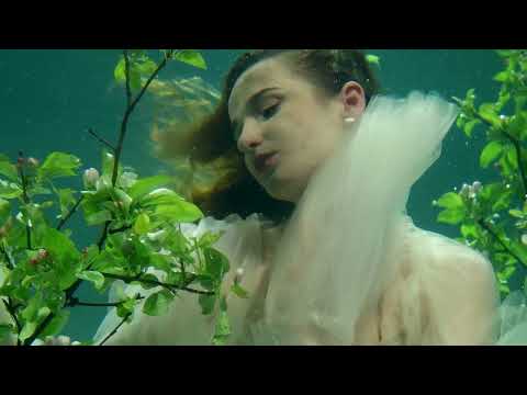 [ToBLOOM] LUSCIOUS - Gợi cảm tươi mát