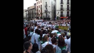preview picture of video 'Danzantes de Huesca, baile final San Lorenzo 2012'