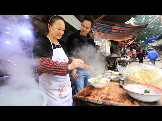 İngilizce'de Chongqing Video Telaffuz