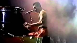 Queen - We Are The Champions/God Save The Queen in Caracas 1981