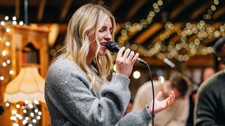 51 Minutes of Cozy Christmas Worship (O Holy Night, Silent Night &amp; More)