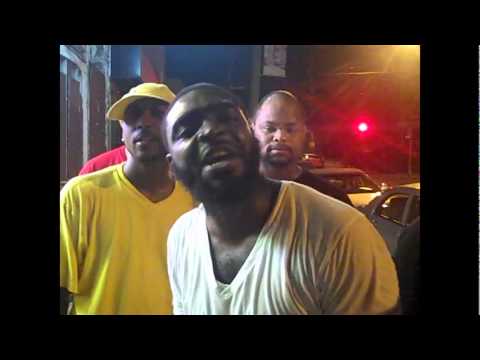 wiz lo go in on the ave