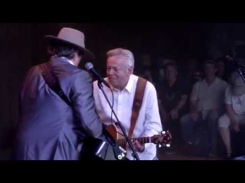 I'm On Fire | Collaborations | Tommy Emmanuel with Jerry Douglas