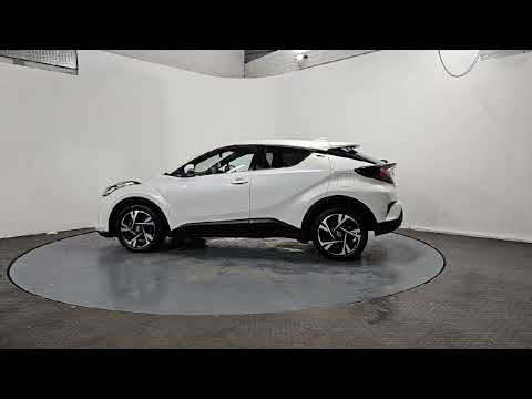 Toyota C-HR 1.8 HYBRID SPORT €87 per week - Image 2