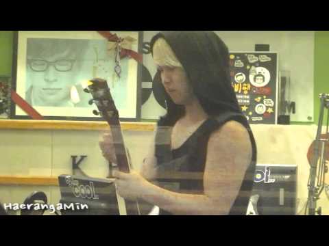 [Fancam] 120702 Sukira Sungmin - 기타밍(+♬)