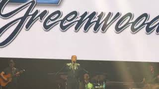 Lee Greenwood “She’s Lying” in Fishers,Indiana on December 9, 2024