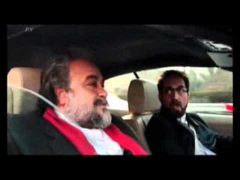 اخراجی ها 3 - یک سیاست مدار باید سه تا زیپش بسته باشه