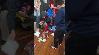 Download lagu party#food# enjoyment #surprises #youtubeshort#shortsvideo#christmas2025 mp3 Download lagu party#food# enjoyment #surprises #youtubeshort#shortsvideo#christmas2025 mp3