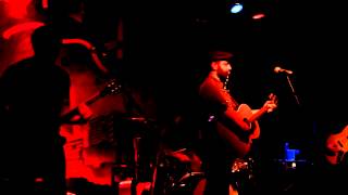 Drew Holcomb and The Neighbors- &quot;Hung The Moon&quot; Live