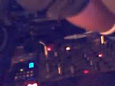 DJ MAUI FREESTYLE - SCRATCH!!!