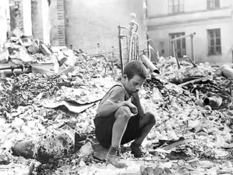 Yom Hashoah, Remembering the Holocaust - Por Siempre Israel.