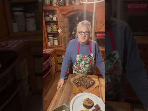 2 Ingredient Chocolate Peanut Butter Reese Cup Fudge!