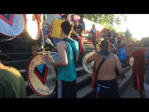 "Butacada con bombos y trompetas de Brown de adrogue" Barra: Los Pibes del Barrio &bull; Club: Brown de Adrogué