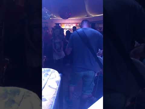 Aida și Noi seen through the window