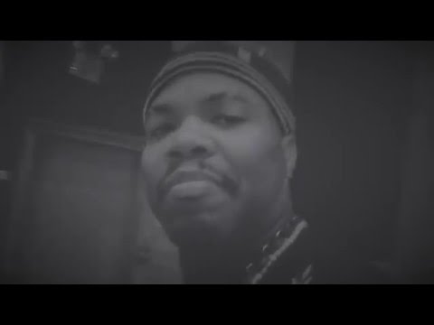 Daru in the lab with Jamie Lidell (2016)