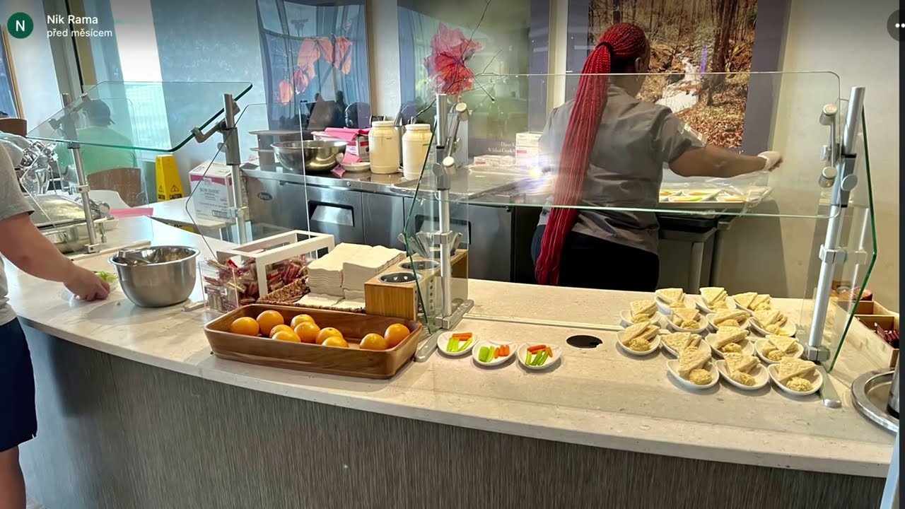 Business Class Lounge thumbnail