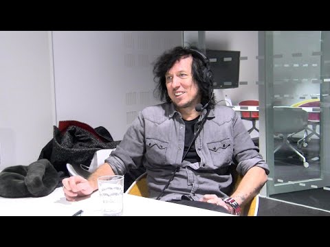 Sami Yaffa muistelee Hurriganes-keikkaa Maxi Marketissa: "Seisoin siinä toppatakkien vieressä"