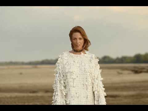 Kari Sál •• If I go away (Official Video)