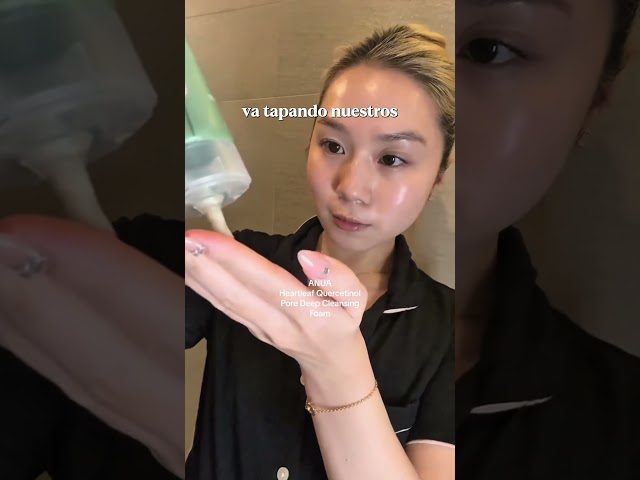 Vídeo relacionado con BANILA CO Clean it Zero Pore Limpiador de espuma clarificante | Limpieza profunda con abundante espuma y acabado refrescante | Extracto de árbol de té y BHA para pieles grasas, no comedogénico