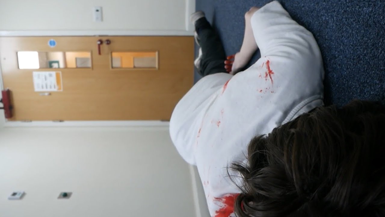 Miniature de la vidéo Deadtention | OFFICIAL TRAILER du film Deadtention