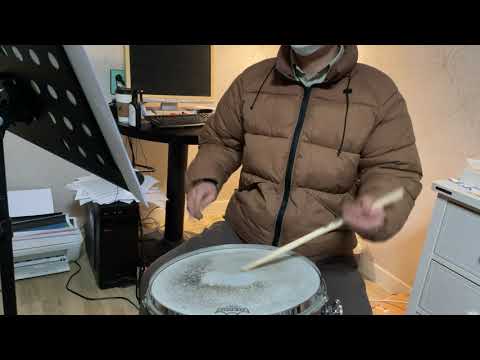 DRUM CORPS ON PARADE 14 Modern Contest Solos: For Snare Drum -John Pratt-