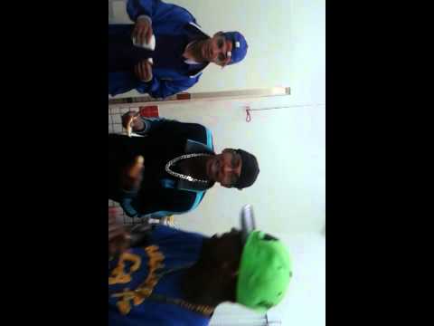 Mc denox e mc pitanga com mc riquinho no improviso