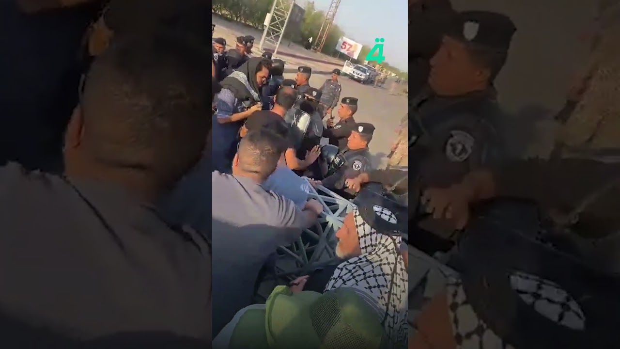 فيديو | تدخل أمني لتفريق متظاهري المهندسين والعلوميين أمام شركة نفط البصرة