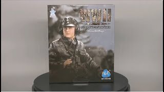 Figurka Michael Wittmann - German SS Hauptsturmführer 1/12 Palm Hero Series