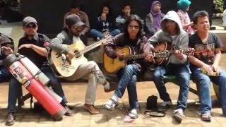 Dieng lelaki dan telaga by Franky  & Jane