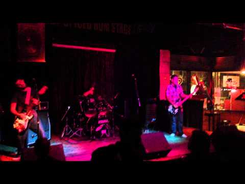 The Undercasts- Space Waster: Live at The Crowbar 11/8/12