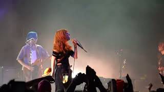 2022 11 16 Paramore - Here We Go Again
