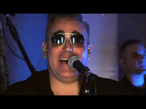 ASERES_4 EXITOS (LIVE_EN VIVO) #aseres #temeneas #sigoenamorado #loquequieroesfiesta #quenecesidad