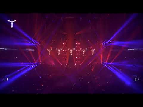 MaRLo plays '@tiesto - Lethal Industry (@ViniViciMusic Remix)' (Live at Transmission Prague 2019)