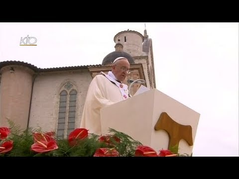 Messe sur la place Saint-François d’Assise