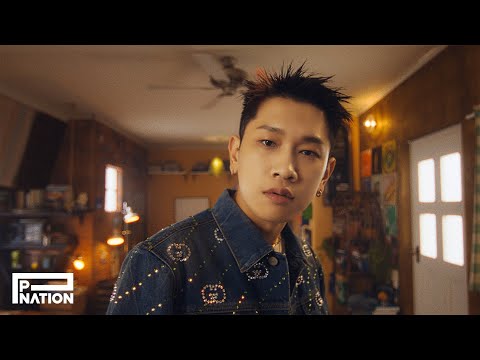 Crush (크러쉬) - '흠칫 (Hmm-cheat)' MV