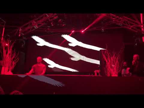 Sahar Z at Desert in me