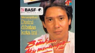 Download lagu Tommy J Pisa - Disini Dibatas Kota ini (Akurama Records) (1986) (Original Cassette) (HQ) mp3