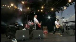 PUSA Highway Forever/Peaches/Kick out the Jams/Shout Pinkpop 2005 PART 1