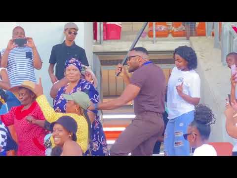 8 minutes of iChwechwa ne Founder yakhona, uBab&rsquo; Linda Ndaba(iyafunek&rsquo; enkosini)
