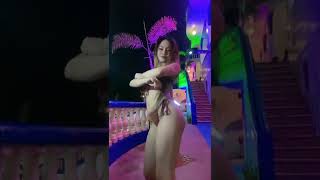 bikini girls TikTok be like