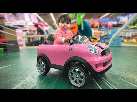PINK TOY CAR FOR BABIES IN TOYS R US!! Baby Alive and Barbie Dolls - Fun Video for Kids