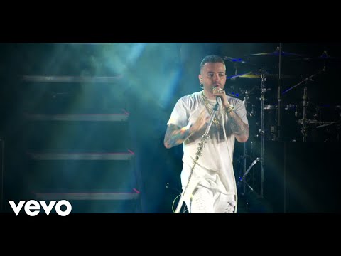 Nacho - Me Voy Enamorando (En Vivo)